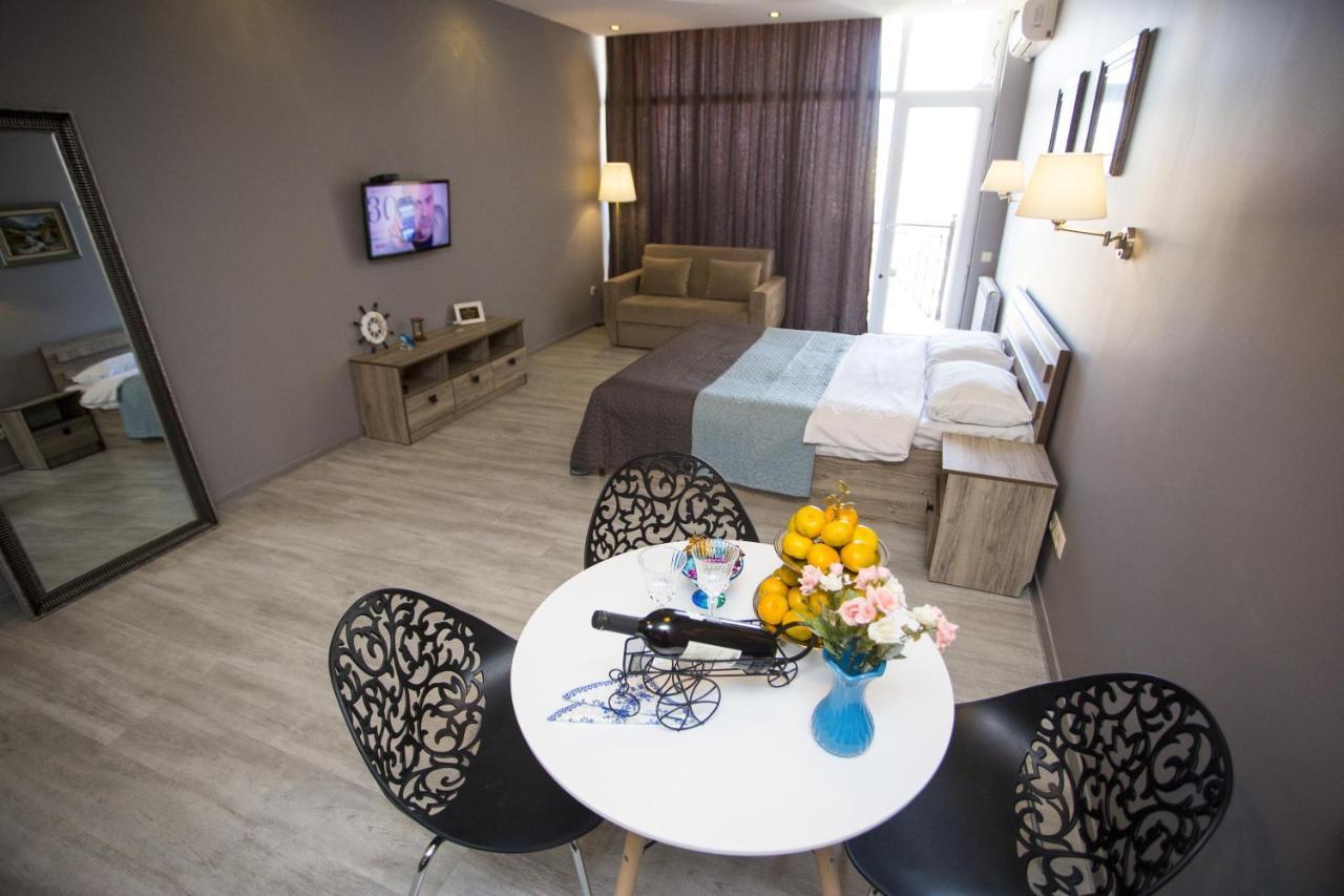Luxury Room Батуми Экстерьер фото